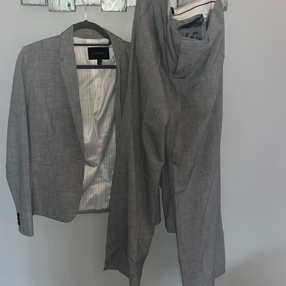 Never worn (!!!) banana republic gray suit with size 10 blazer / size 12 pants - Picture 1 of 5